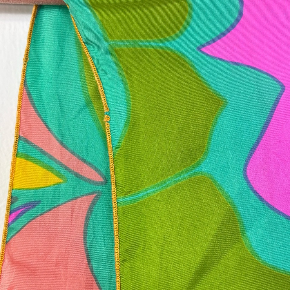 Vintage 60s Mod-Century Modern MCM Abstract Groovy Silk Feel Rectangular Scarf - Picture 14 of 17